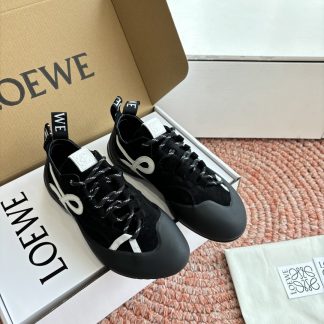 Loewe Sneakers