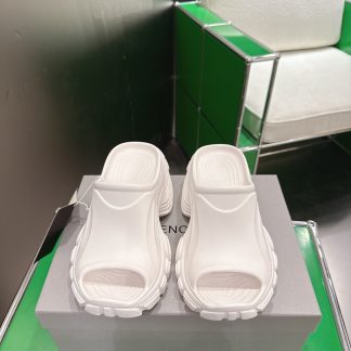 k003 BALENCIAGA Slides ins logo 0
