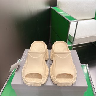 k003 BALENCIAGA Slides ins logo 0