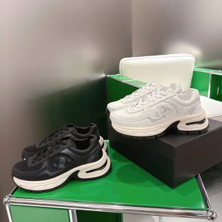 CHANEl Sneakers