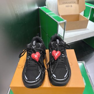 Louis Vuitton k005 LV TATIC RUNNER Sneakers LV Tatic Runner Sneakers 1990 LV
