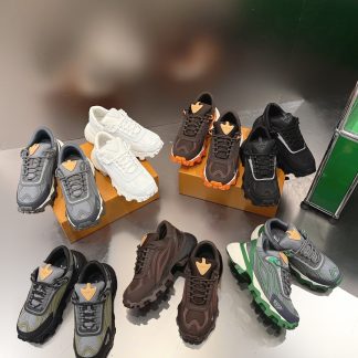 Louis Vuitton LV Summit Sneakers