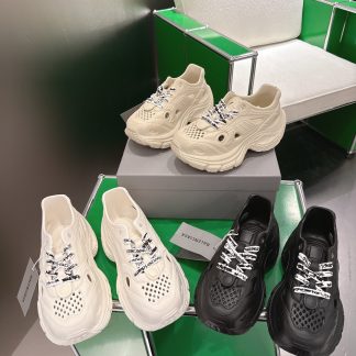 BALENCIAGA Slides