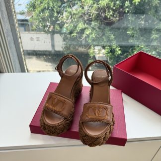 G171 VALENTINO SandalsFlats VLOGO SIGNATURE