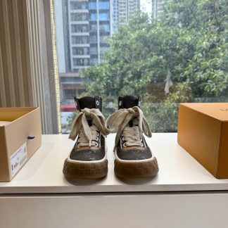 G317 Louis Vuitto LV L Archlight Skate LV Louis Vuitton LV