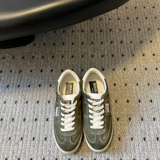 Golden Goose Casual Shoes