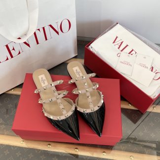 Valentino Flats