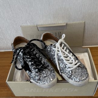 Golden Goose Sneakers