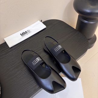 DYMONLATRY Sandals