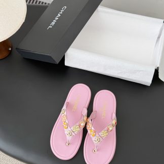 Chanel Slides