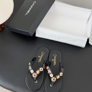 Chanel Slides