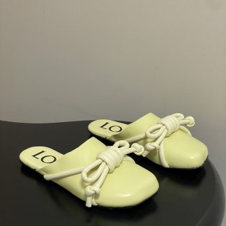 Loewe Flats