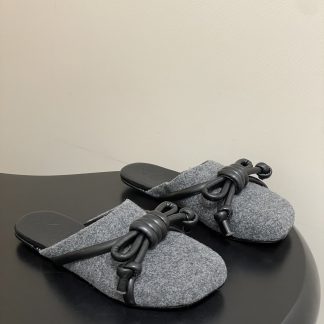 Loewe Flats
