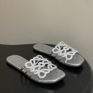 Loewe Flats