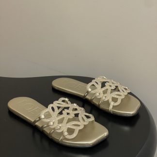 Loewe Flats