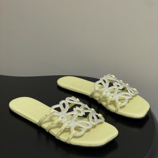 Loewe Flats