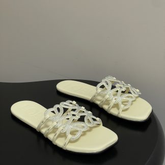 Loewe Flats