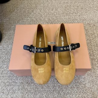 Miu Miu Casual Shoes