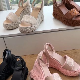 G171 VALENTINO SandalsFlats VLOGO SIGNATURE