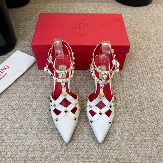 VALENTINO SandalsFlats VLOGO SIGNATURE