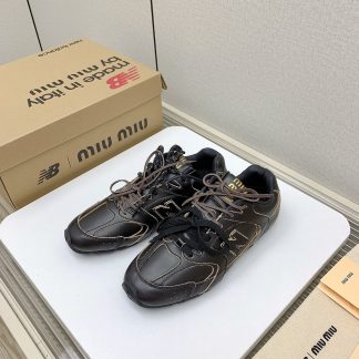 New Balance Flats