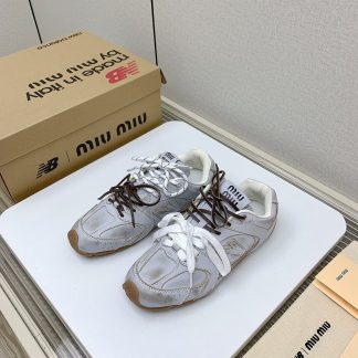New Balance Flats