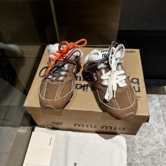 New Balance Flats