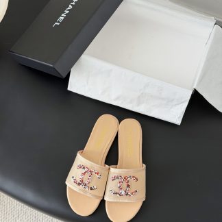 Chanel Slides