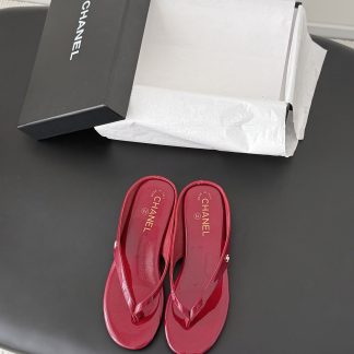 Chanel Slides