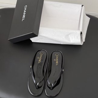 Chanel Slides