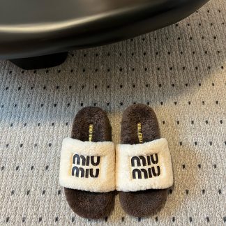 Miu Miu Casual Shoes